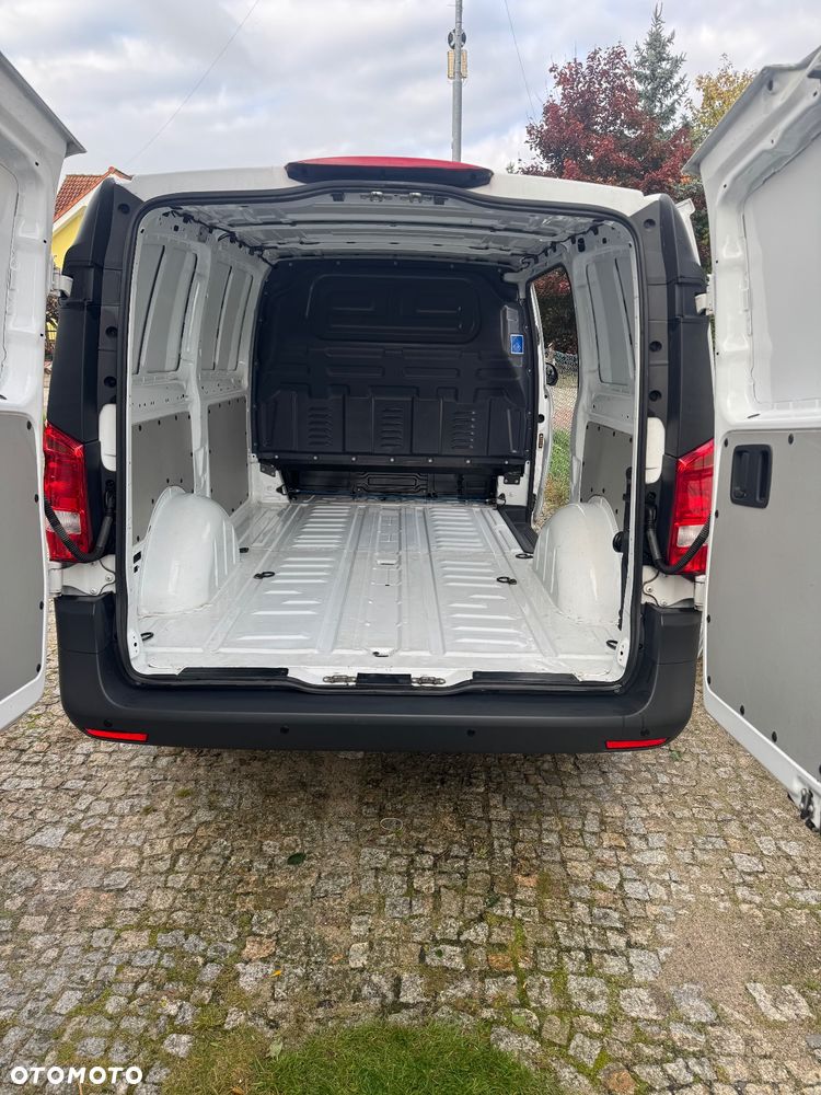 Mercedes-Benz Vito - 12
