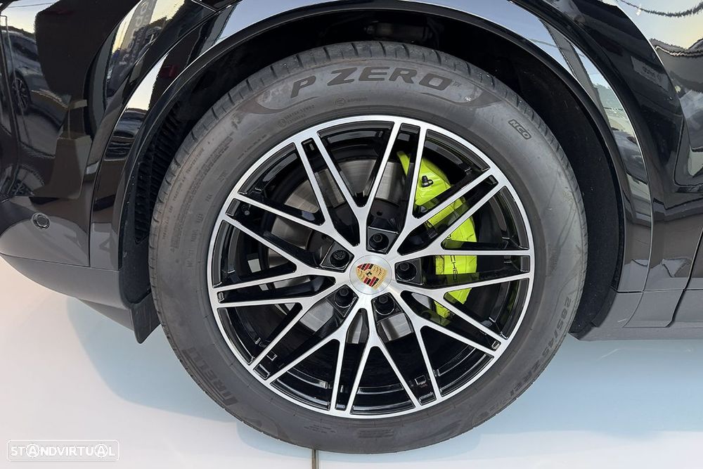 Porsche Cayenne E-Hybrid - 6