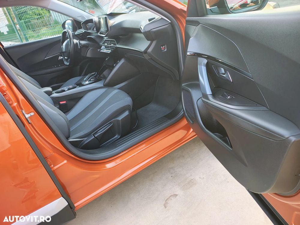 Peugeot 2008 PureTech 130 Stop&Start EAT6 Allure - 7