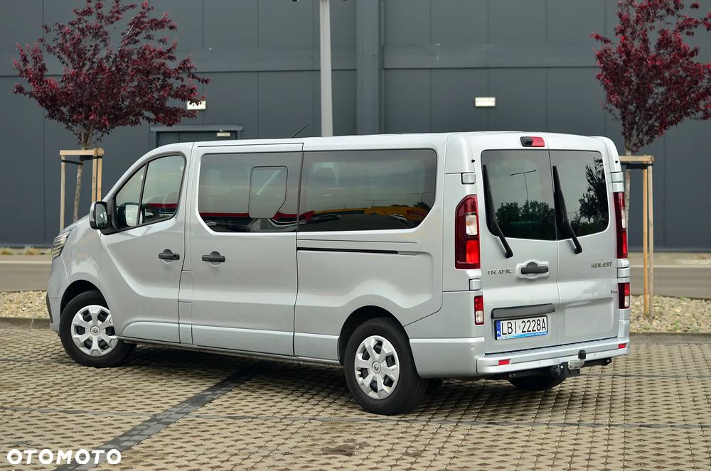 Renault Trafic 2.0 dCi EDC - 5