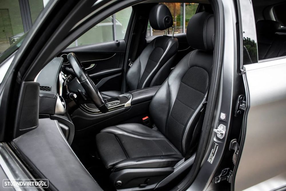 Mercedes-Benz GLC 300 e 4Matic - 24