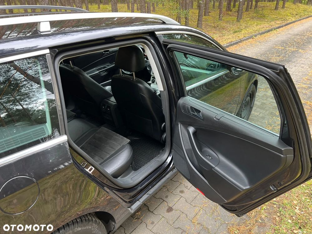 Volkswagen Passat 2.0 TDI 4Mot Highline - 13