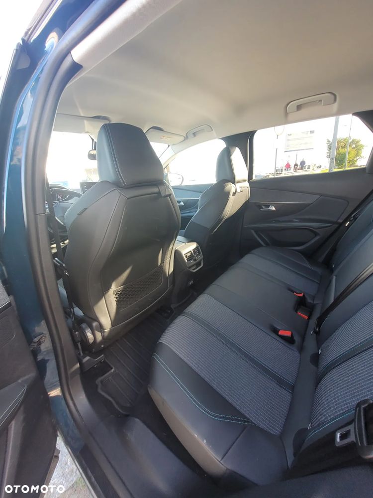 Peugeot 3008 1.2 PureTech Allure Pack S&S EAT8 - 28