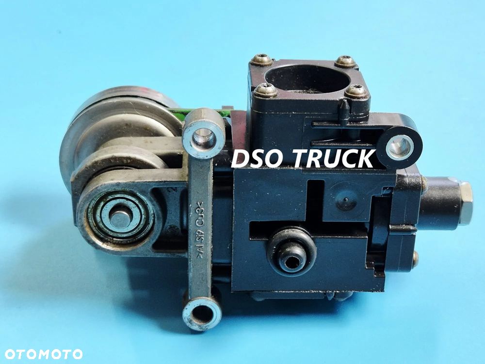 Pompka do modulu ADBLUE BOSCH SCANIA DAF MAN IVECO - 2