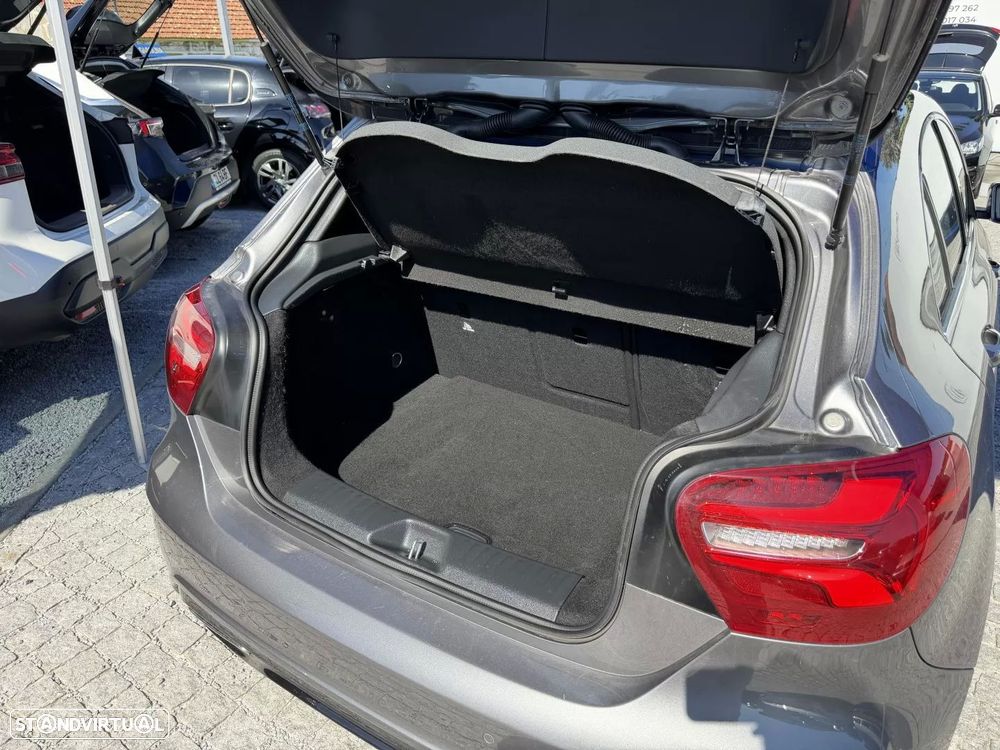 Mercedes-Benz A 180 d AMG Line - 33