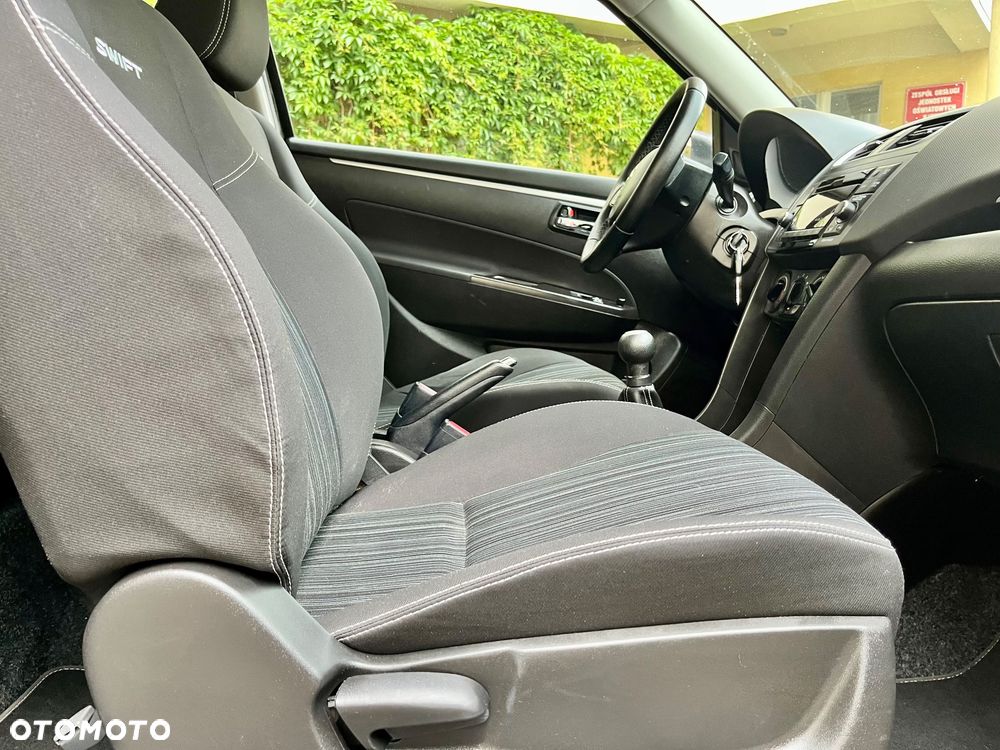 Suzuki Swift 1.2 30 Jahre - 12
