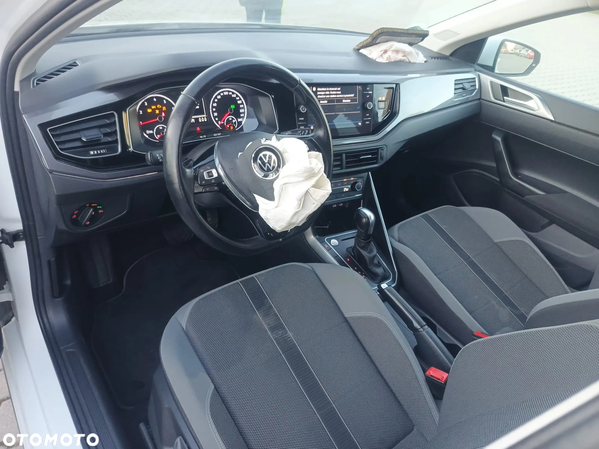 Volkswagen Polo 1.0 TSI R-Line DSG - 8