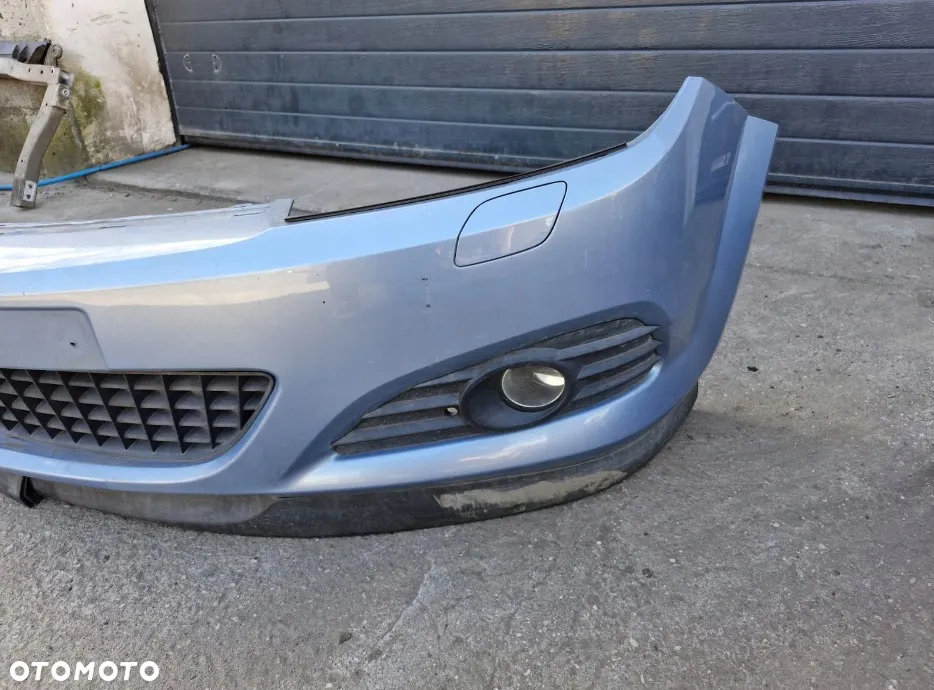 Zderzak przedni przód Opel Astra H III 3 drzwi GTC CABRIO Z21C - 2