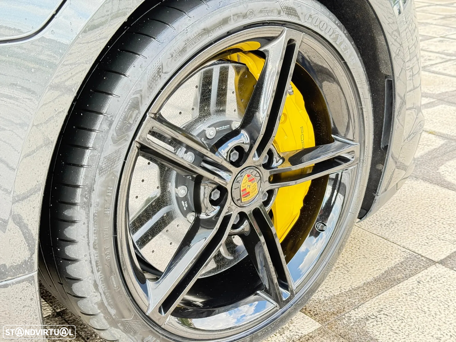 Porsche Taycan Sport Turismo Turbo S - 11