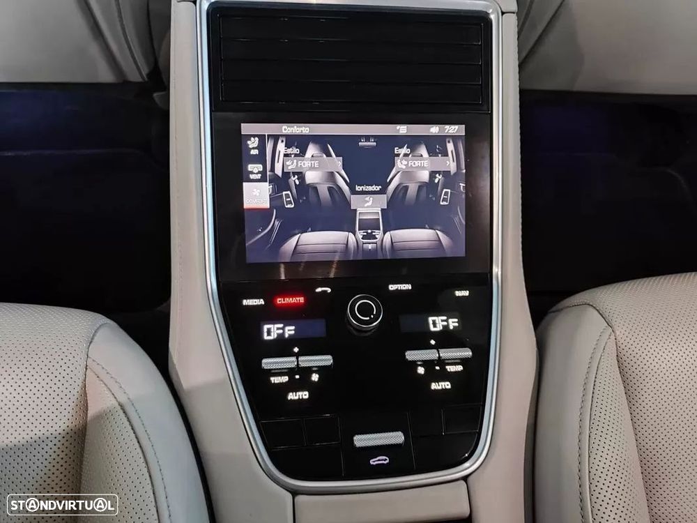 Porsche Panamera 4 E-Hybrid Platinum Edition - 41