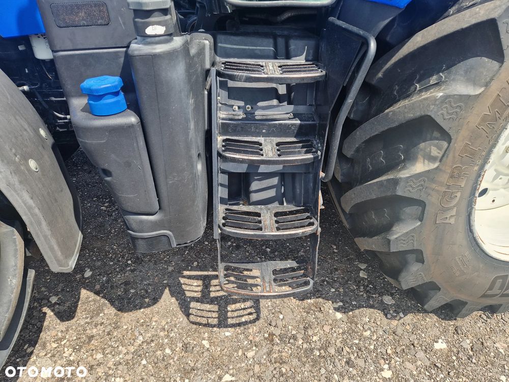 New Holland T7.245 AUTOCOMMAND PNEUMATYKA - 31