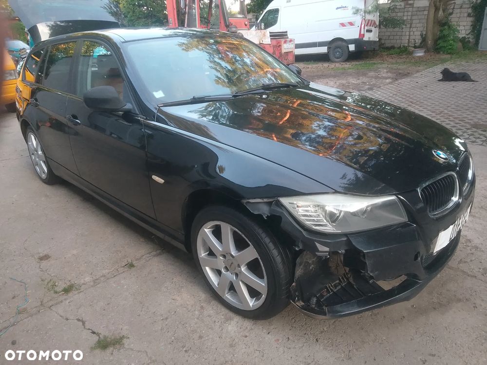 BMW 3 Series 2011 photo 5