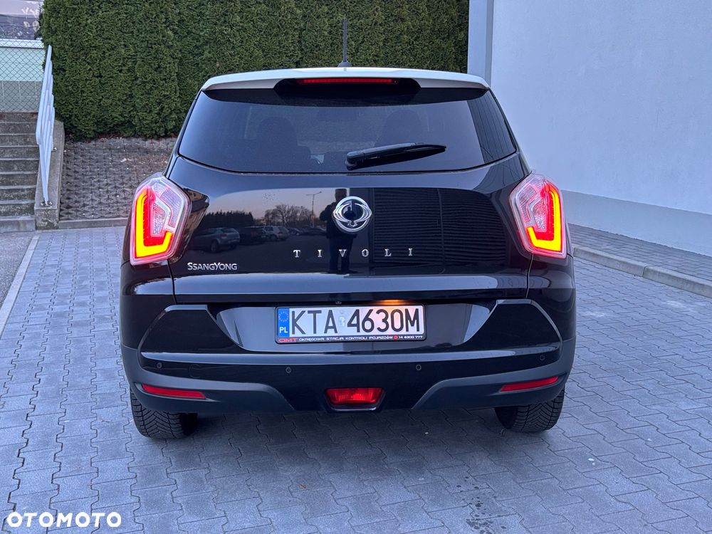 SsangYong/KGM Tivoli e-XGi 160 2WD Black+White - 25