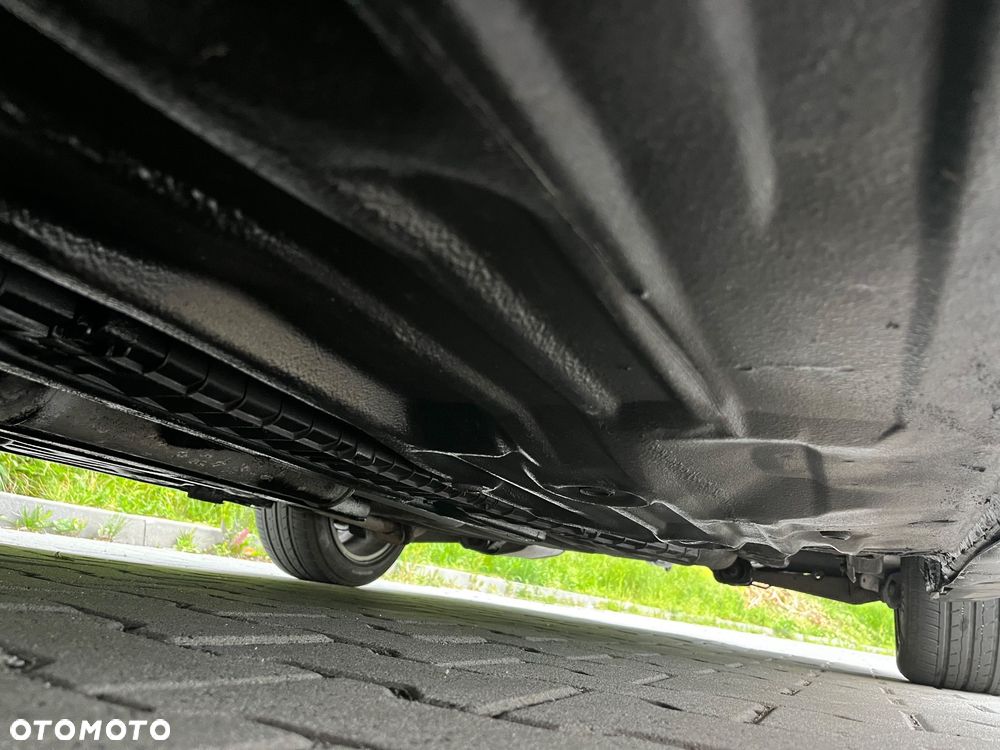 Honda Civic 1.5i VTEC - 33