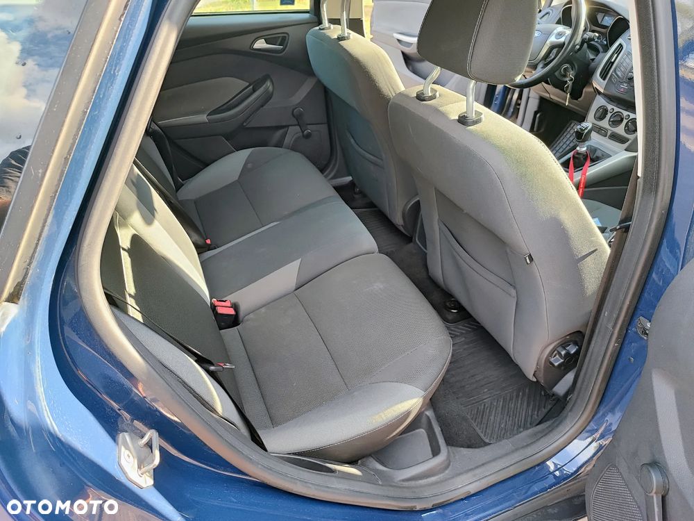 Ford Focus - 8