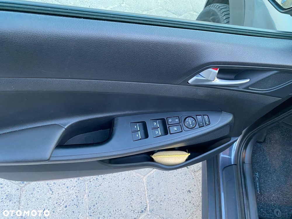 Hyundai Tucson 1.6 GDI BlueDrive Comfort 2WD - 16