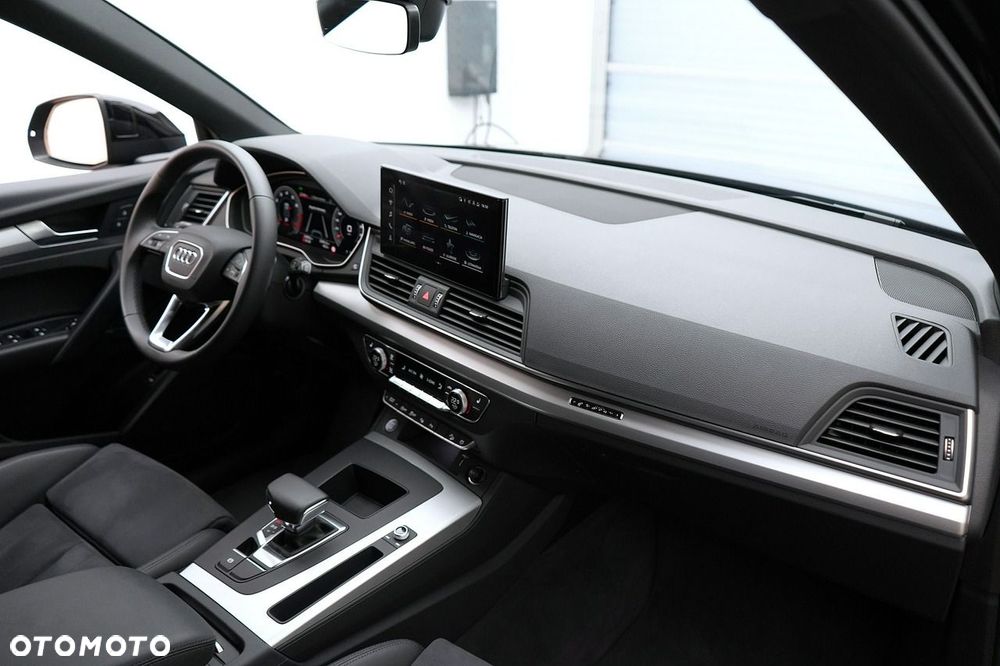 Audi Q5 Sportback - 24