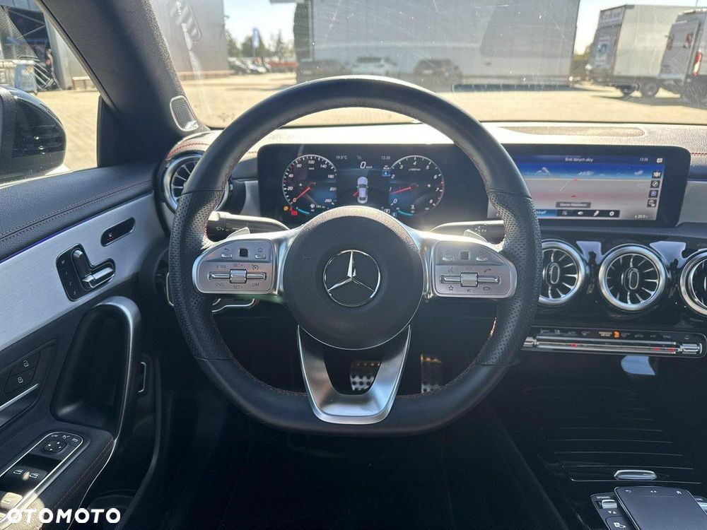 Mercedes-Benz CLA 250 4-Matic AMG Line 7G-DCT - 26