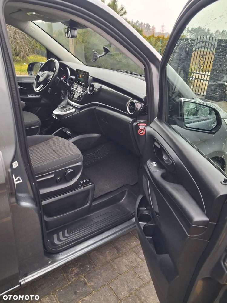 Mercedes-Benz Klasa V 250 d Extralang 9G-TRONIC Avantgarde Edition 2020 - 13