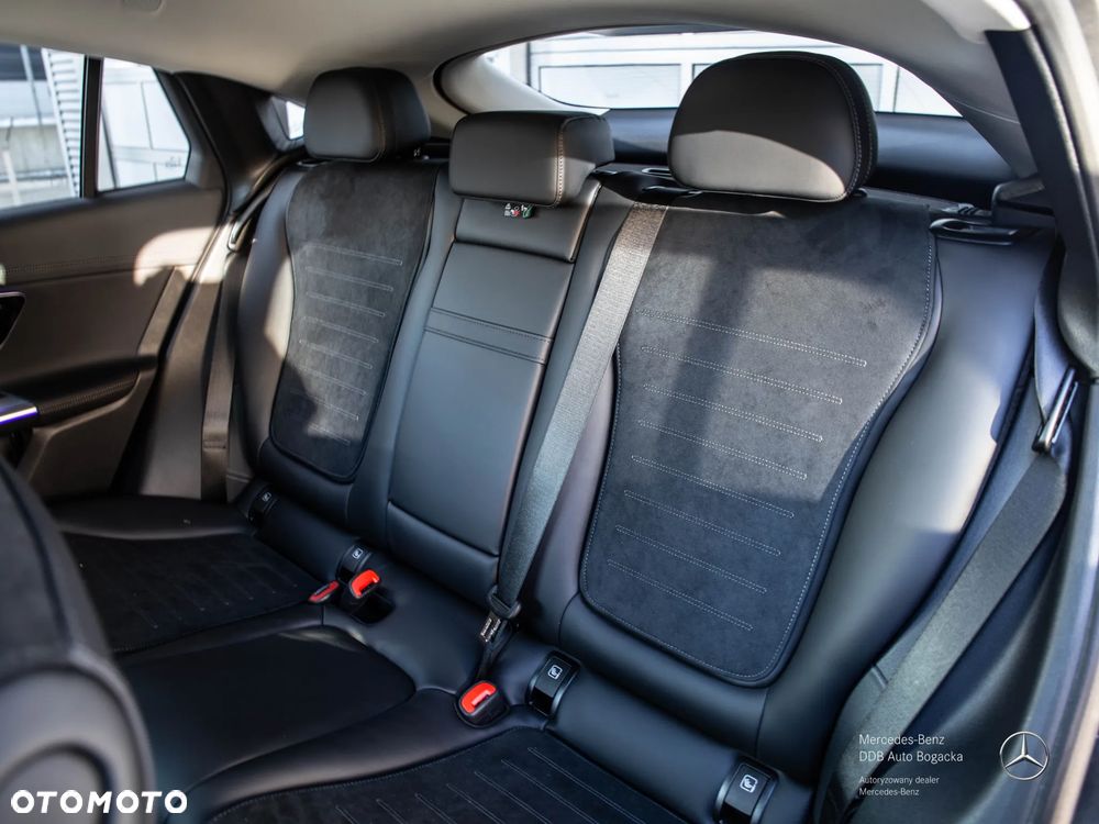 Mercedes-Benz GLC 220 d mHEV 4-Matic AMG Line - 12