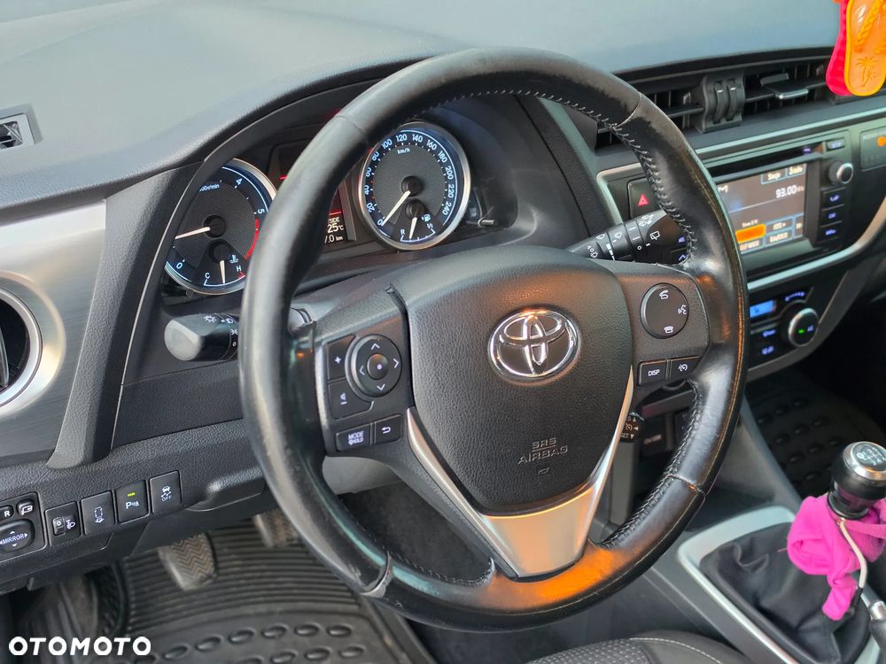 Toyota Auris 2.0 D-4D Prestige - 18