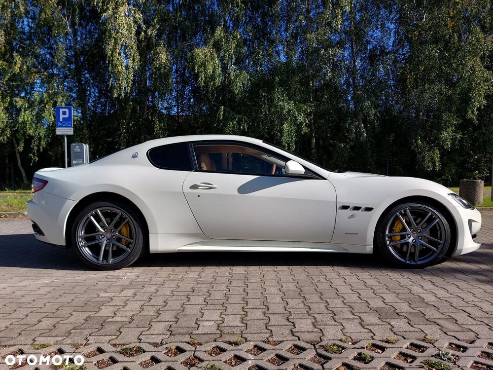 Maserati GranTurismo Sport - 9