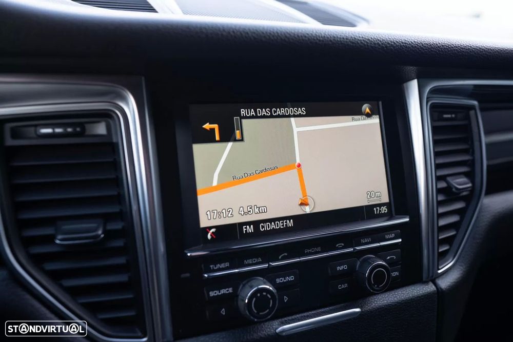 Porsche Macan S - 41