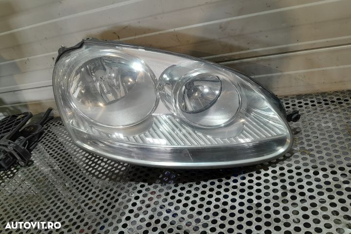 Far dreapta 1K6941006Q / 1LG247007-12 1K6941006Q / 1LG247007-12 Volks - 1