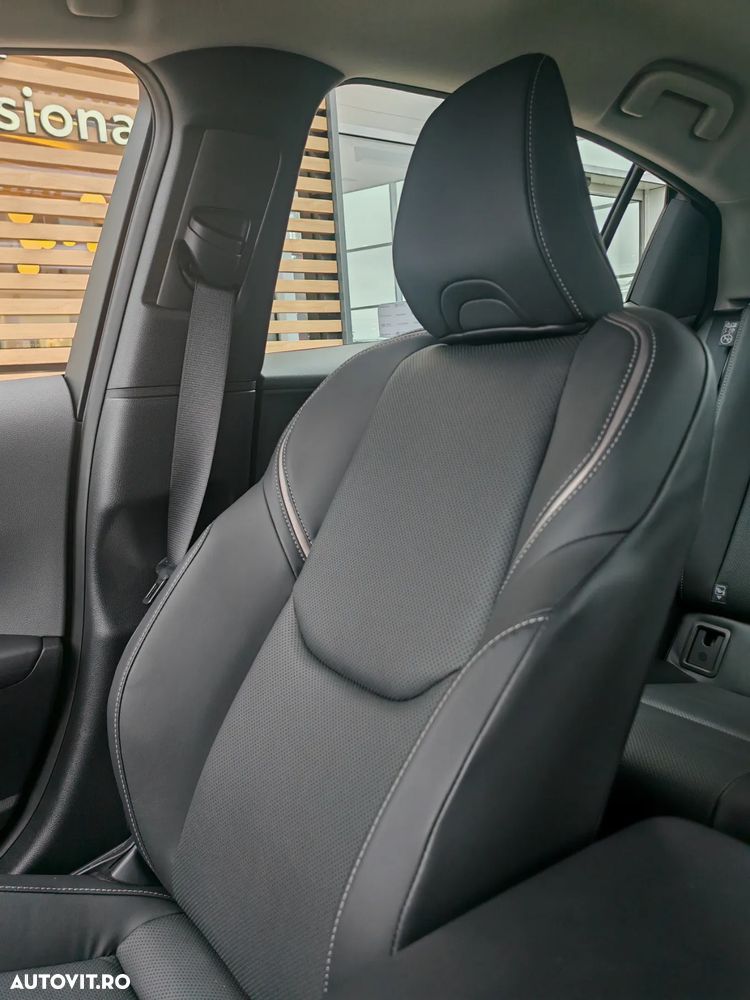 Toyota Prius 2.0 FWD PHEV Exclusive - 20