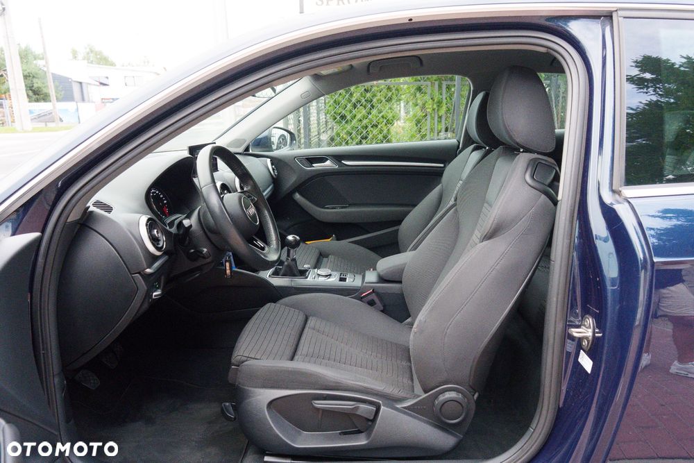 Audi A3 3-drzwiowe 1.6 TDI design - 9
