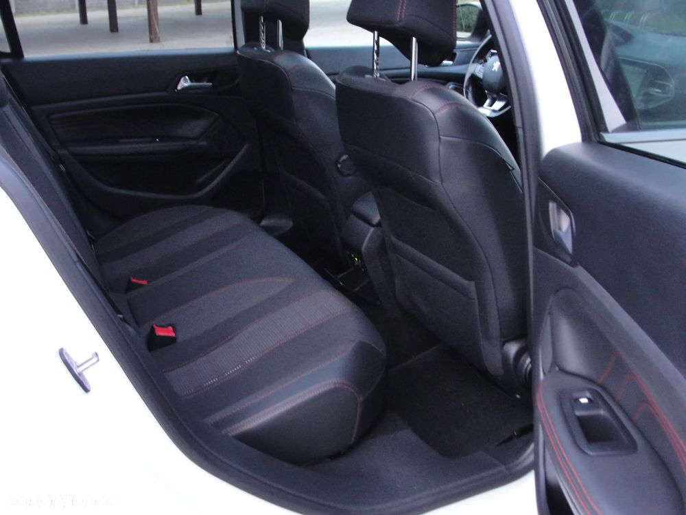 Peugeot 308 - 28
