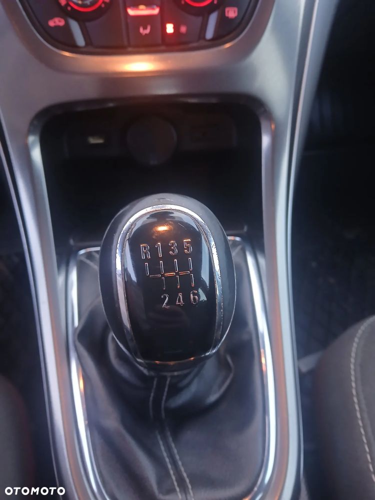 Opel Astra 1.7 CDTI DPF Cosmo - 26