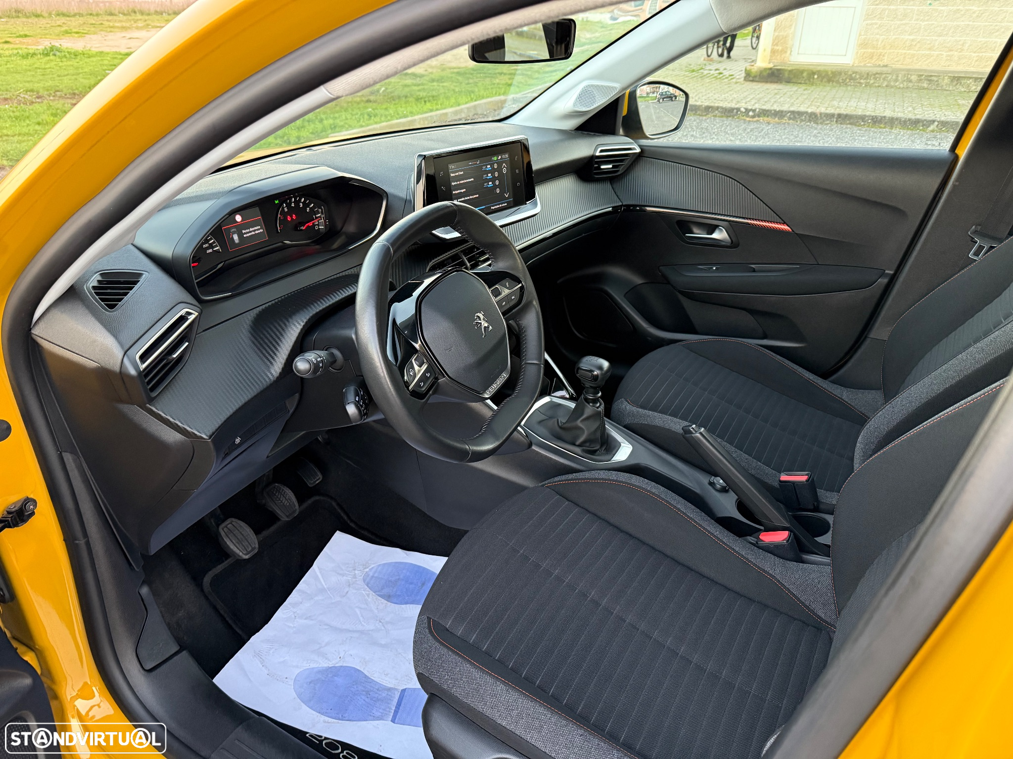Peugeot 208 BlueHDi 100 Active Pack - 12