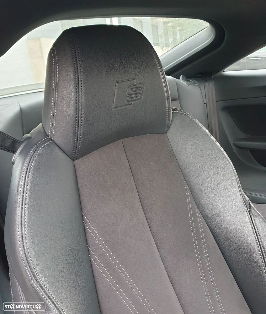 Audi TT Coupé 2.0 TDI S-line - 23