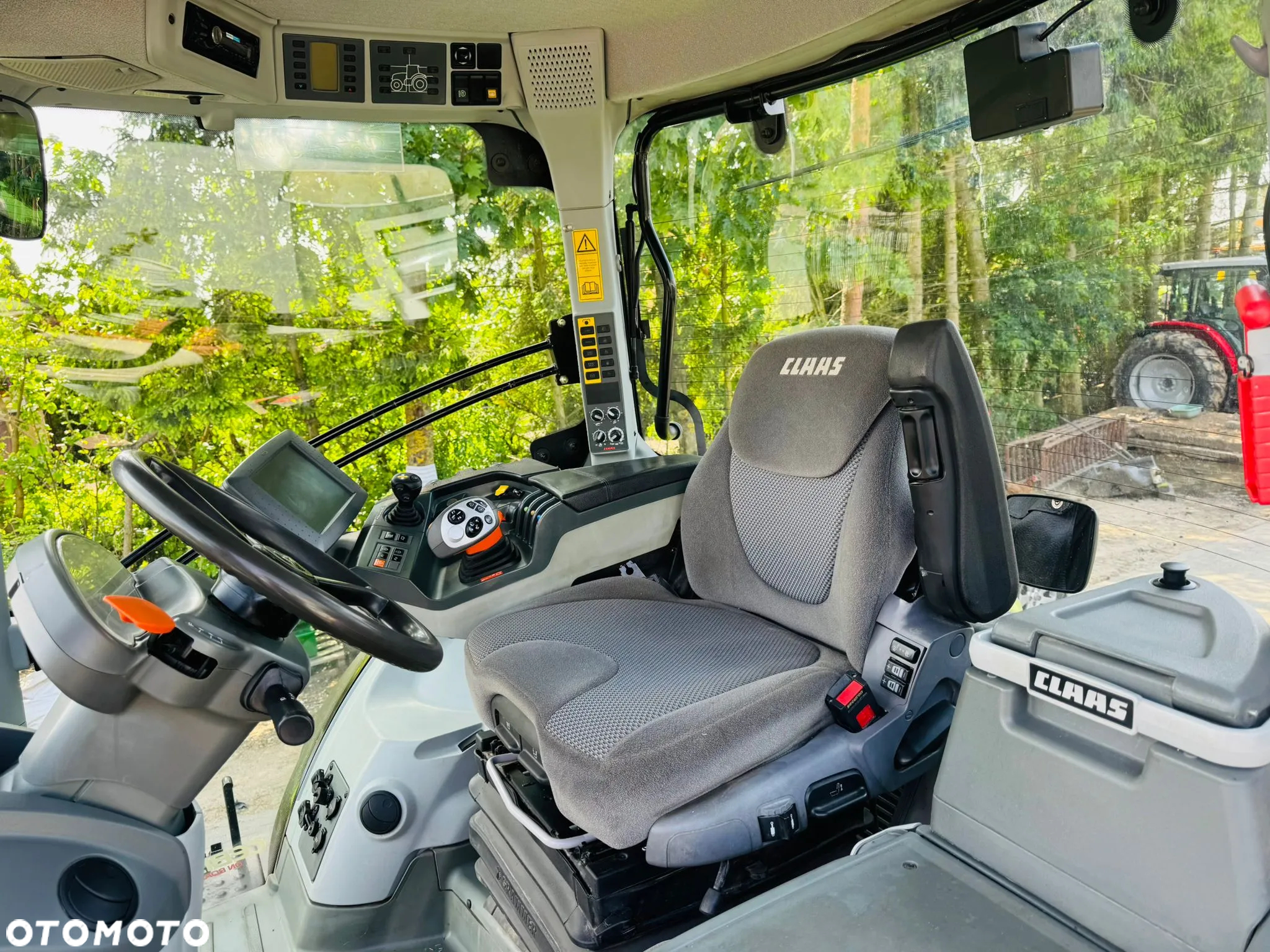 Claas Axion 850 - 11