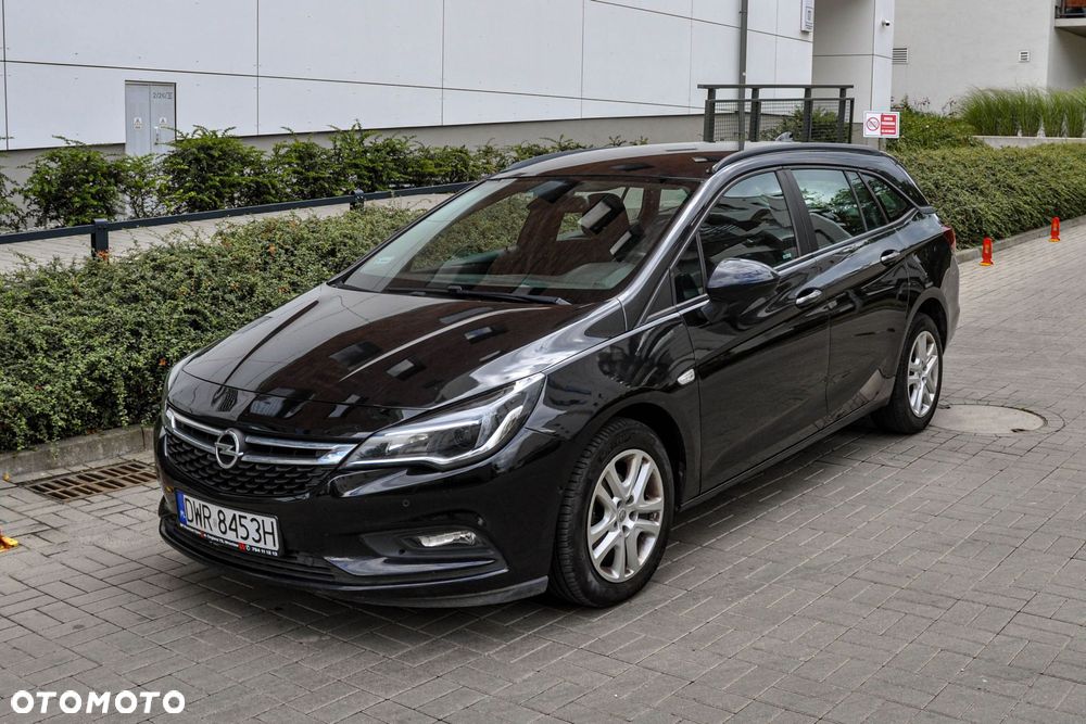 Opel Astra - 1