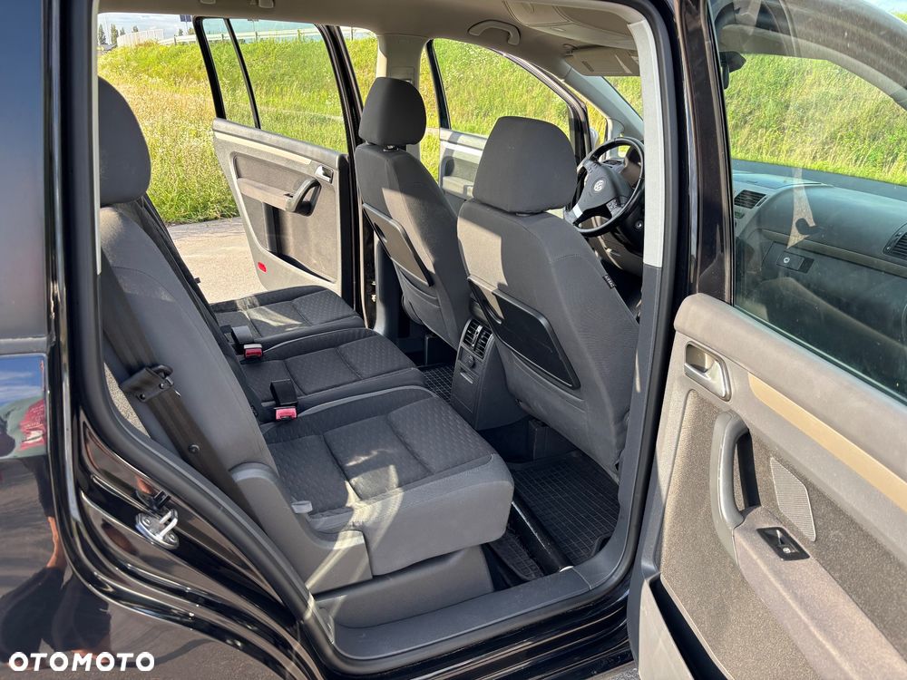 Volkswagen Touran - 7