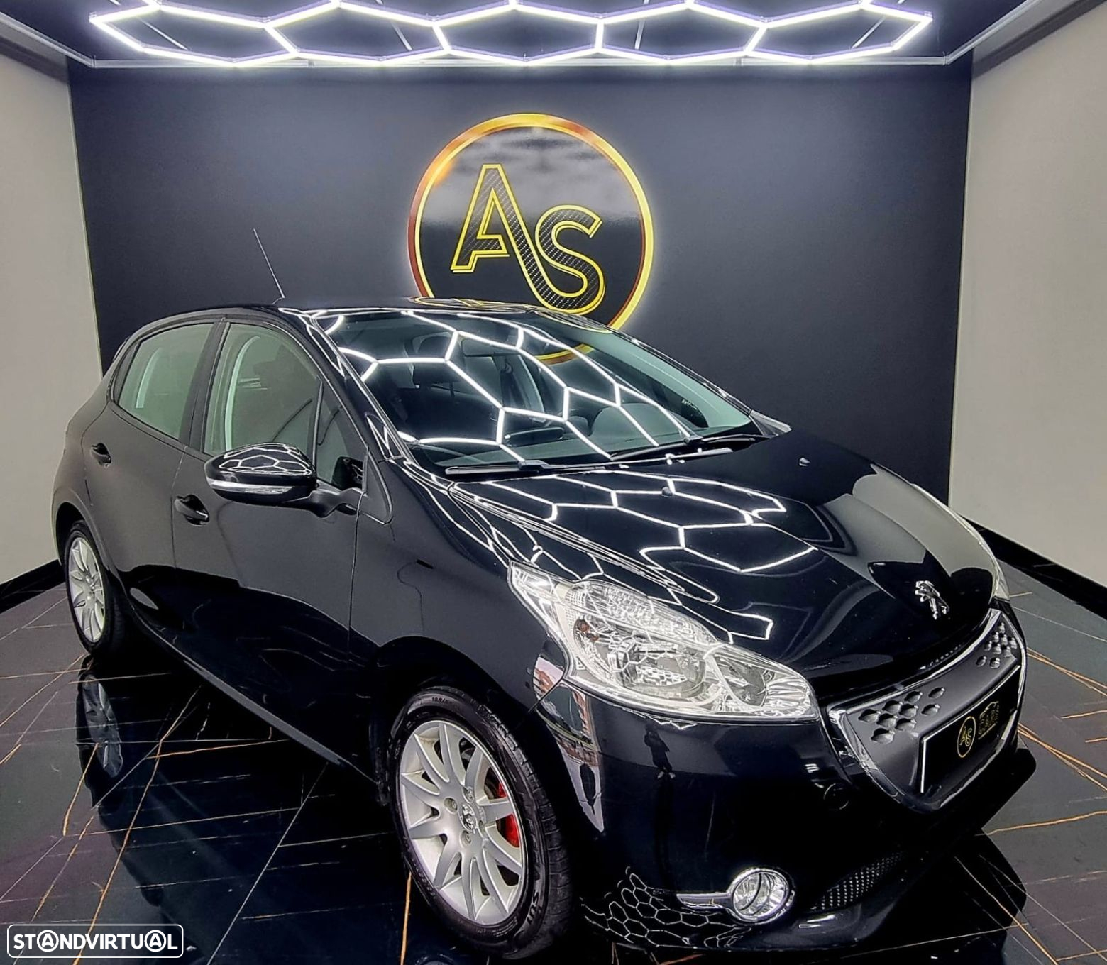 Peugeot 208 1.4 HDi - 18