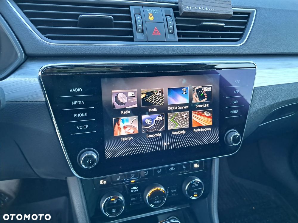 Skoda Superb 2.0 TSI Ambition DSG - 17