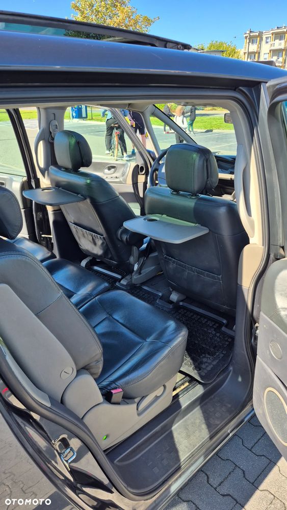 Renault Espace 1.9 dCi Expression - 16