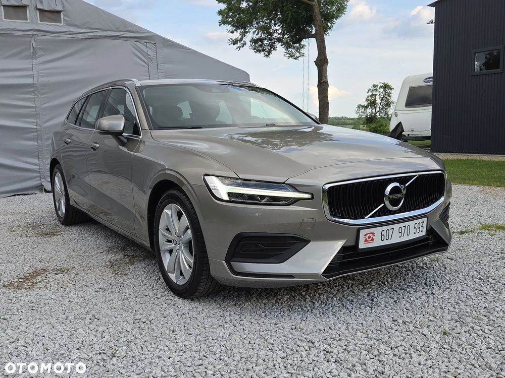 Volvo V60 D3 Momentum Pro - 24