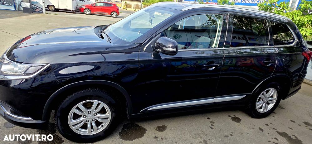 Mitsubishi Outlander 2.0L AS&G CVT Invite - 5
