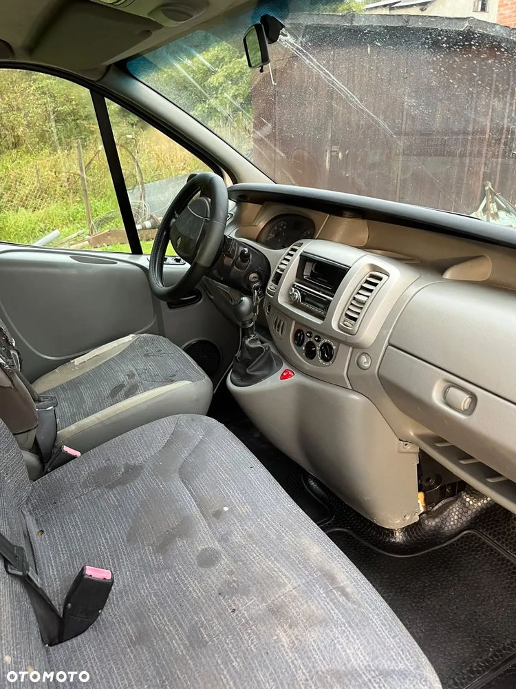 Renault Trafic - 10