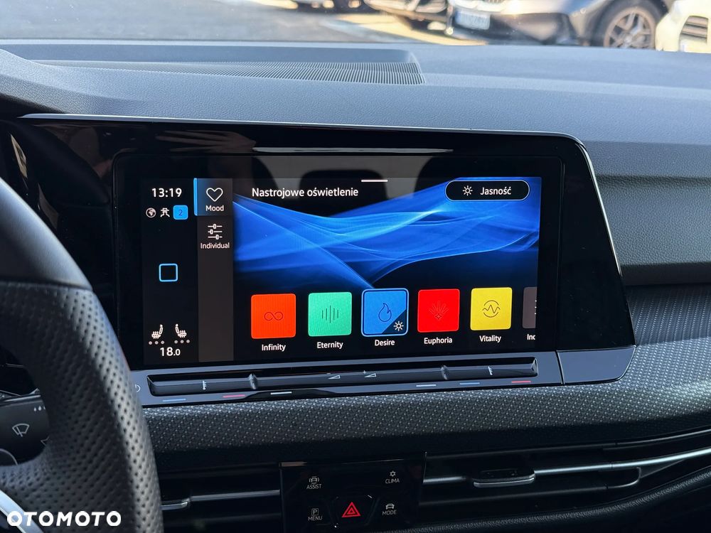 Volkswagen Golf 1.5 eTSI mHEV R-Line DSG - 36