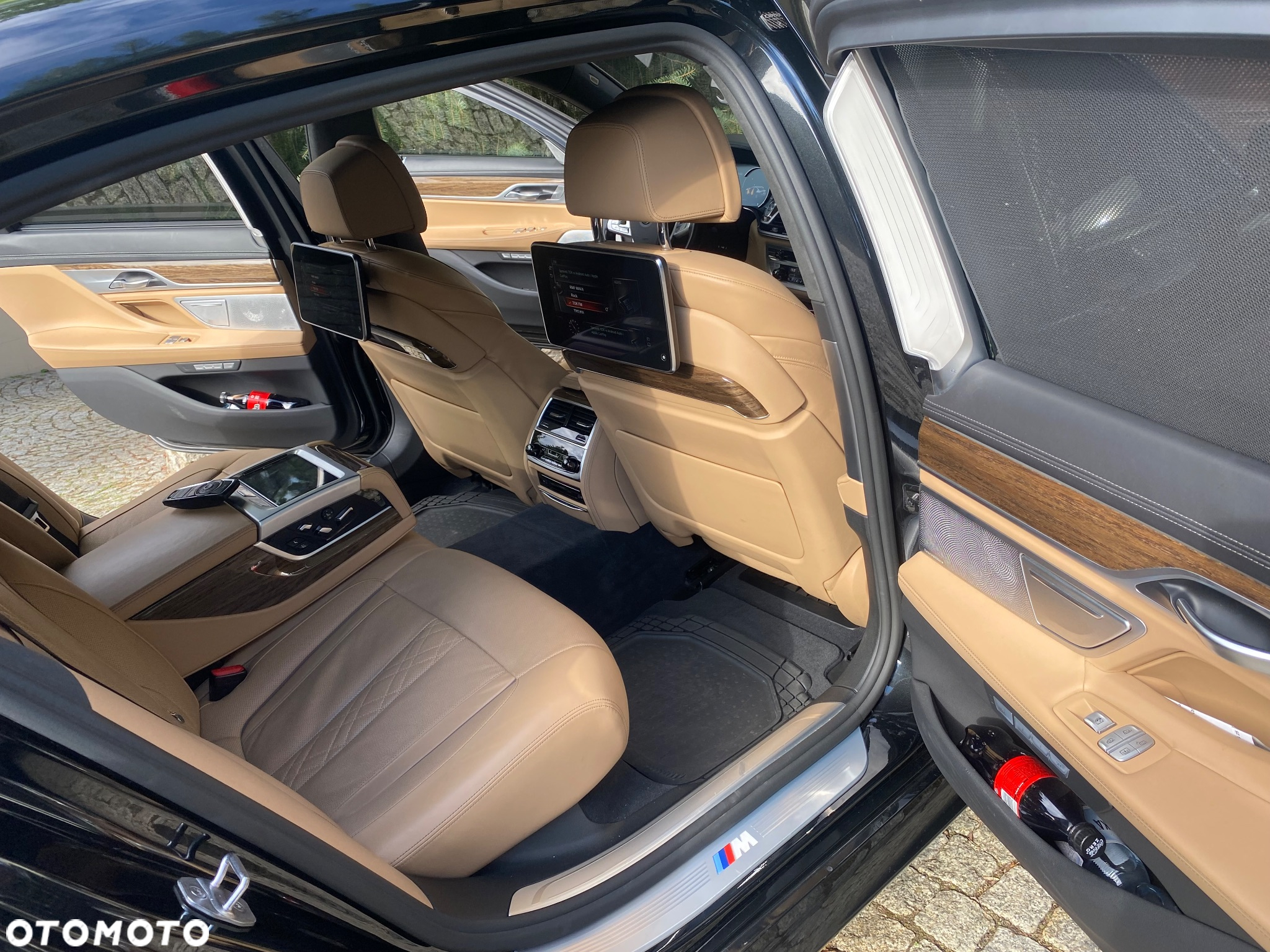 BMW Seria 7 750Li xDrive - 13