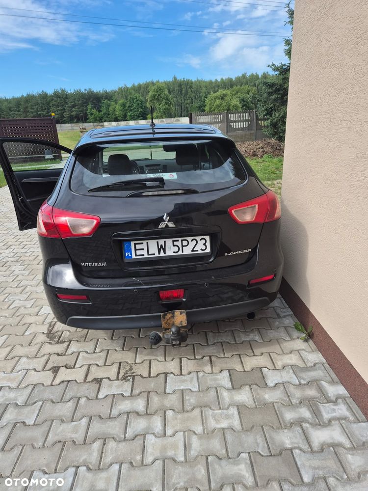Mitsubishi Lancer 1.8 Invite - 3