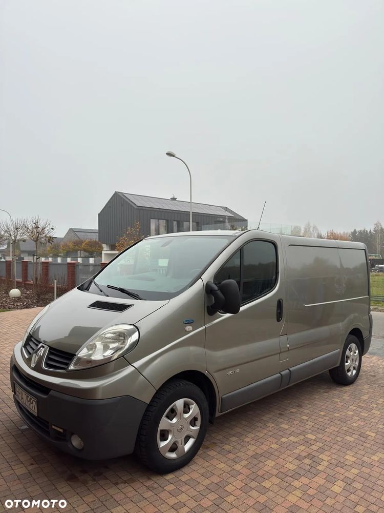 Renault Trafic - 12