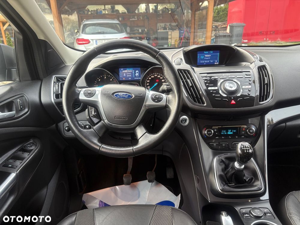 Ford Kuga 2.0 TDCi 4x4 Titanium - 33