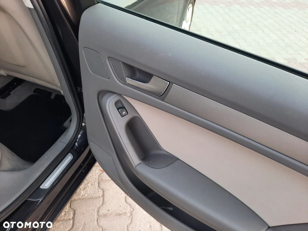 Audi A4 Limousine - 19