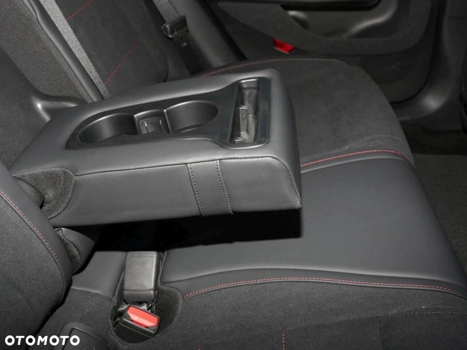 Mercedes-Benz CLA 200 mHEV 8G-DCT - 16